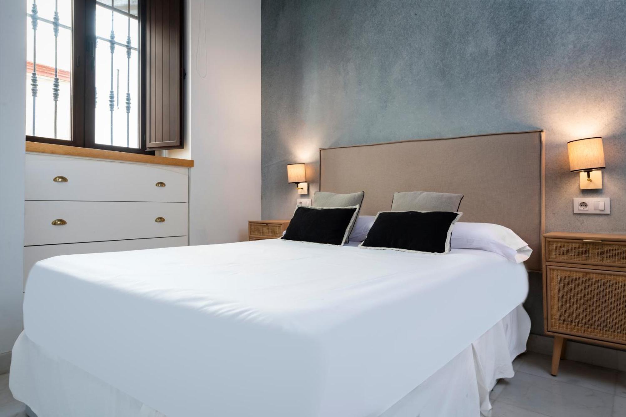 Unika Homes Puerta De La Maestranza Siviglia Esterno foto